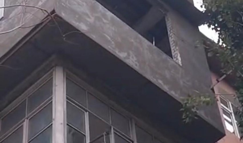 Взрыв в жилом доме в Баку: есть пострадавший