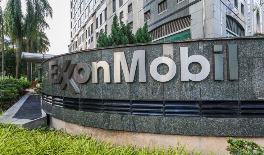 ExxonMobil хочет сменить «Лукойл» в крупном нефтяном проекте Ирака — источники