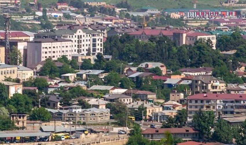 Xankəndidə xuliqanlıq edən məmur məhkəmə tərəfindən cəzalandırılıb