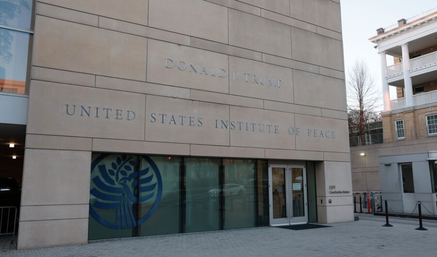 ABŞ Sülh İnstitutunun adı Donald Trampın şərəfinə dəyişdirilib