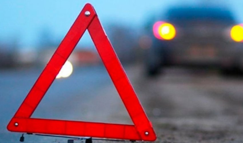 Şəmkirdə mikroavtobus qəzasında 12 nəfər xəsarət alıb, 2 nəfərin vəziyyəti ağırdır