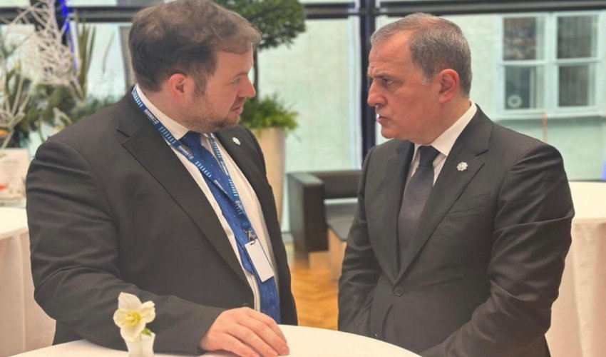 NazirBritaniyanın dövlət naziri Stefan Dauti ilə görüşüb