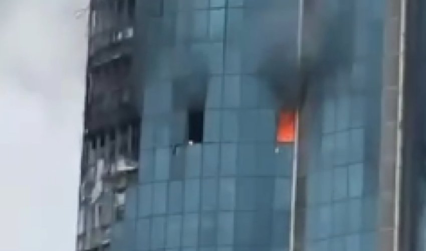 Дроны атаковали бизнес-центр «Грозный-Сити»