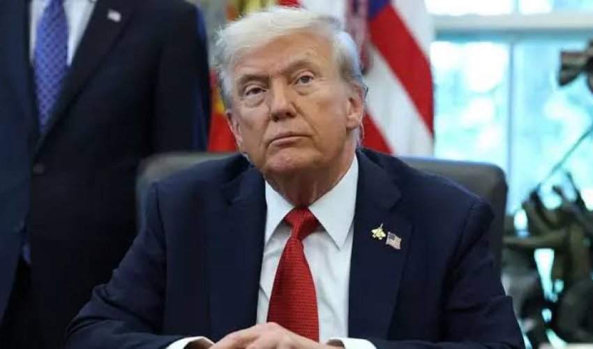 Трамп поручил Минздраву США изучить графики вакцинации в других странах