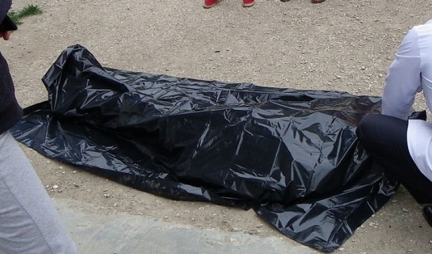 Zaqatalada yardımçı tikilidən kişi meyiti tapılıb