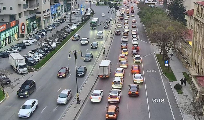 On bir yolda tıxac var - Siyahı