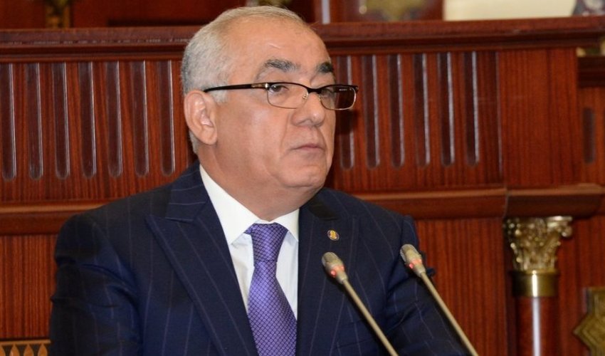 Baş nazir inverstiya yönümlü proqramlardan danışıb