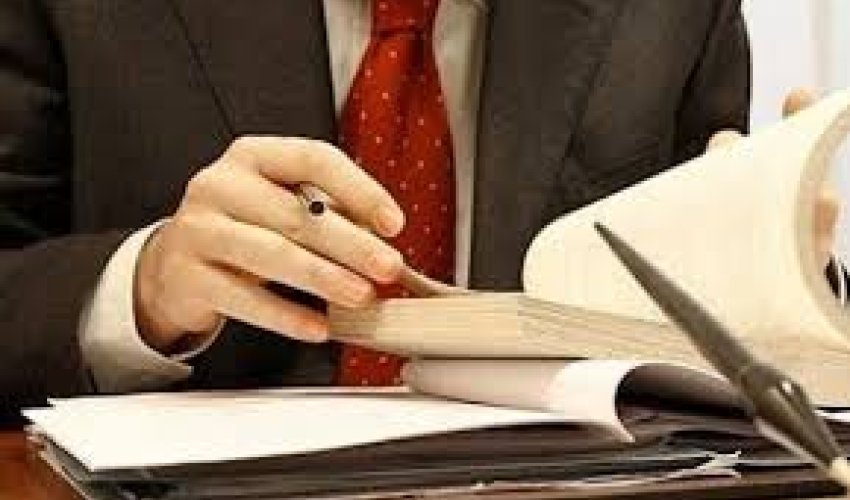 Azərbaycan dövlət qulluqçularının vərəsələrinə ödəniş hüququ dəyişir