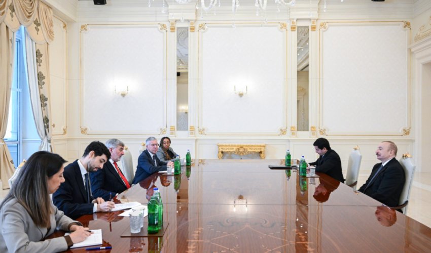 
İlham Əliyev Böyük Britaniyanın Azərbaycan üzrə ticarət elçisini qəbul edib