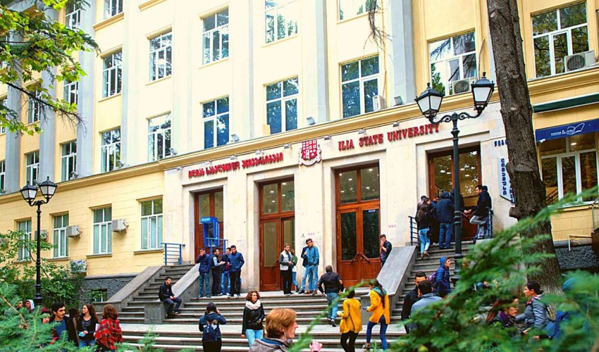 В Грузии сократили сроки обучения в вузах