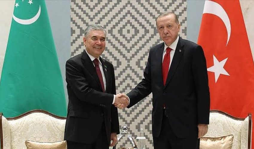 Ərdoğan Aşqabadda Qurbanqulu Berdiməhəmmədovla görüşüb