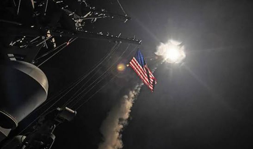 Syria TV: США применили световые бомбы после нападения ИГ на патруль в Сирии