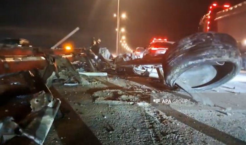 Qaradağda zəncirvari qəza tıxaca səbəb olub