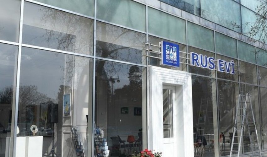 Russia seeks to resume operations of &lsquo;Russian House&rsquo; in Baku