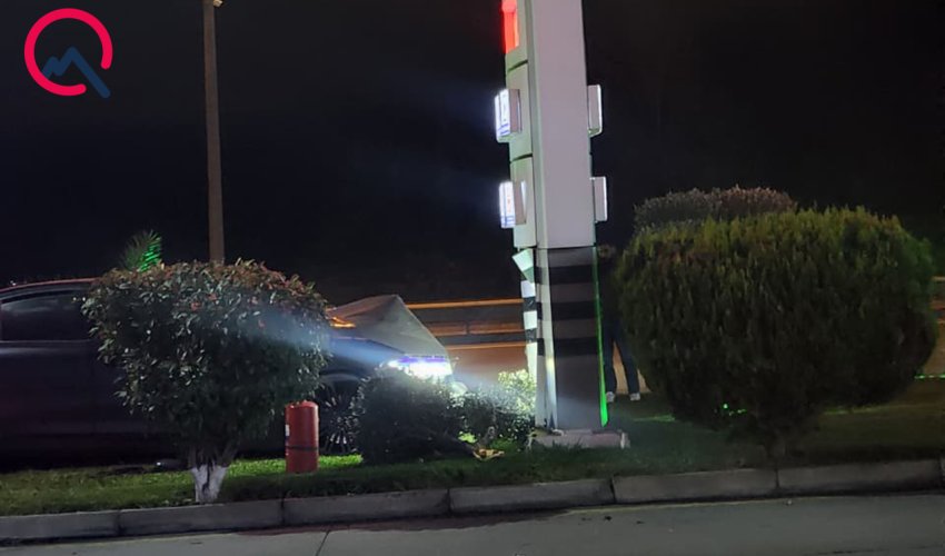 Bakıda avtomobil yanacaqdoldurma məntəqəsinə çırpılıb