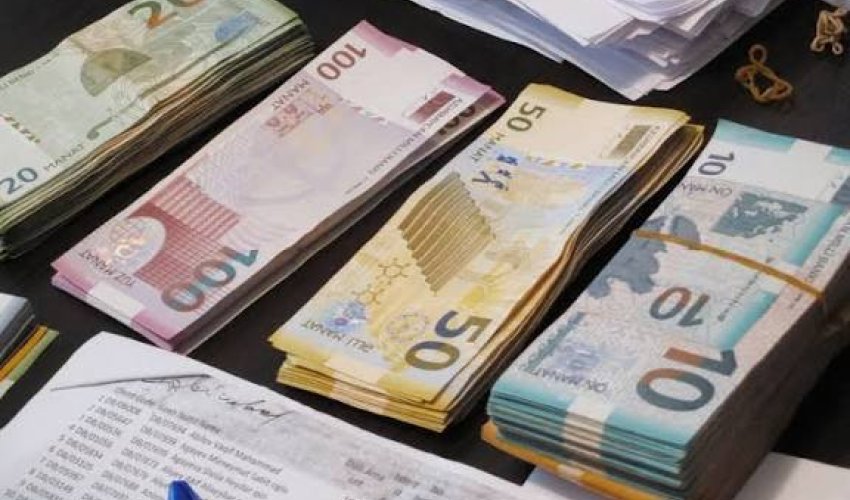 Dollar steady, euro up, rouble down &ndash; Azerbaijan central bank