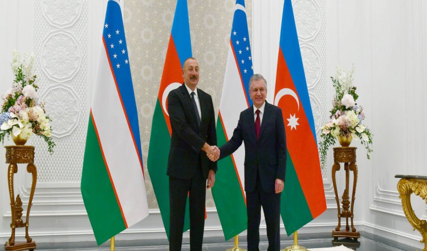 Şavkat Mirziyoyev İlham Əliyevi təbrik edib