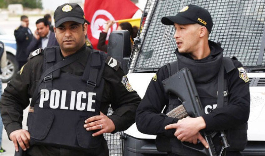 Тунисцы задержали российских летчиков, отобрали паспорта и не отпускают