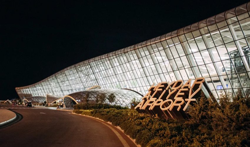 Two international flights make emergency landings in Baku