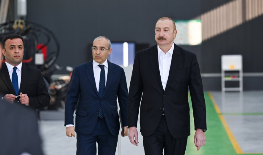 Əliyev Ağdamda metal elektrik dirəklərinin istehsalı müəssisəsinin açılışında iştirak edib