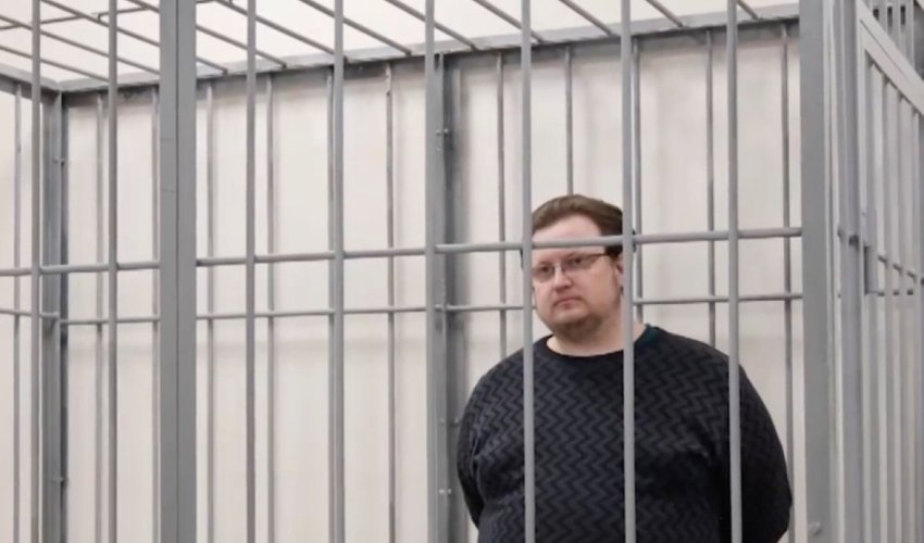 Российского дипломата посадили на 12 лет за госизмену