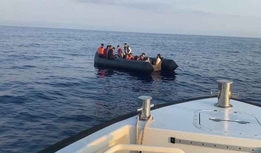 Береговая охрана Турции спасла в Эгейском море десятки нелегальных мигрантов