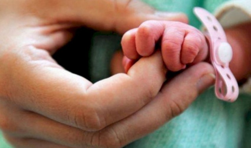 Xaçmazda körpə evdə doğuş zamanı ölüb