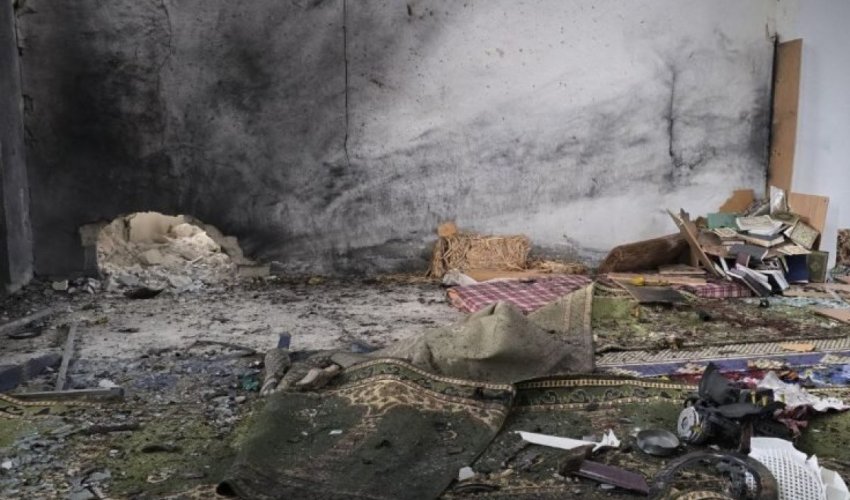 Взрыв в мечети устроили бывшие соратники президента Сирии