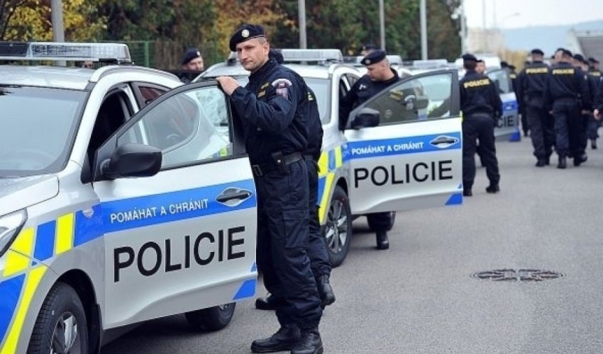 В Чехии полиция эвакуировала людей из ТЦ из-за угрозы стрельбы