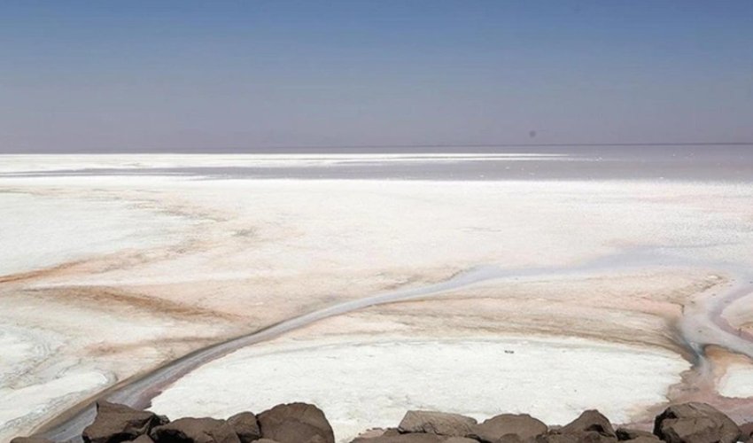 Иран предупредил о риске соляных бурь из-за высыхания озера Урмия