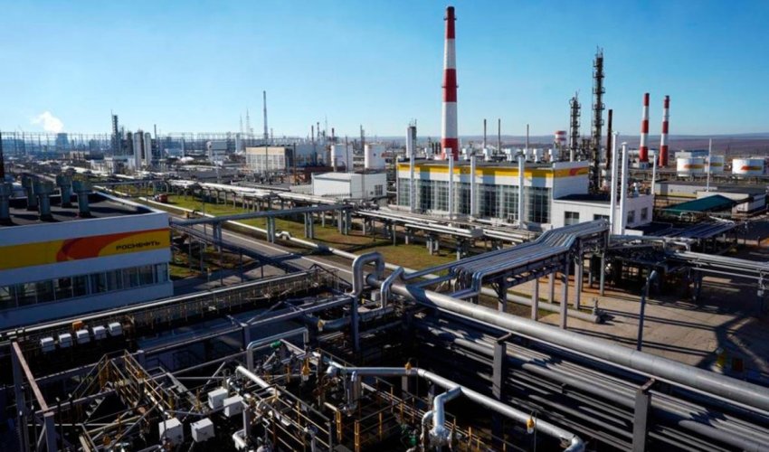 Российский нефтезавод под ударом