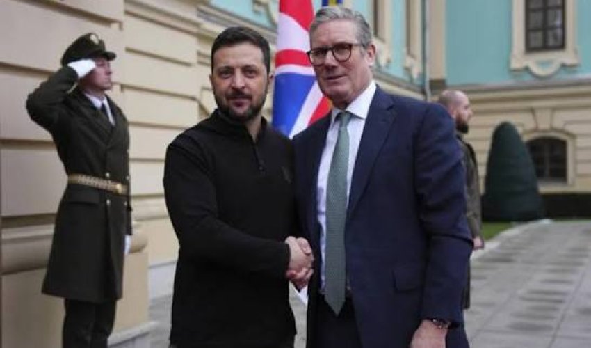 Зеленский перед встречей с Трампом провел разговор со Стармером