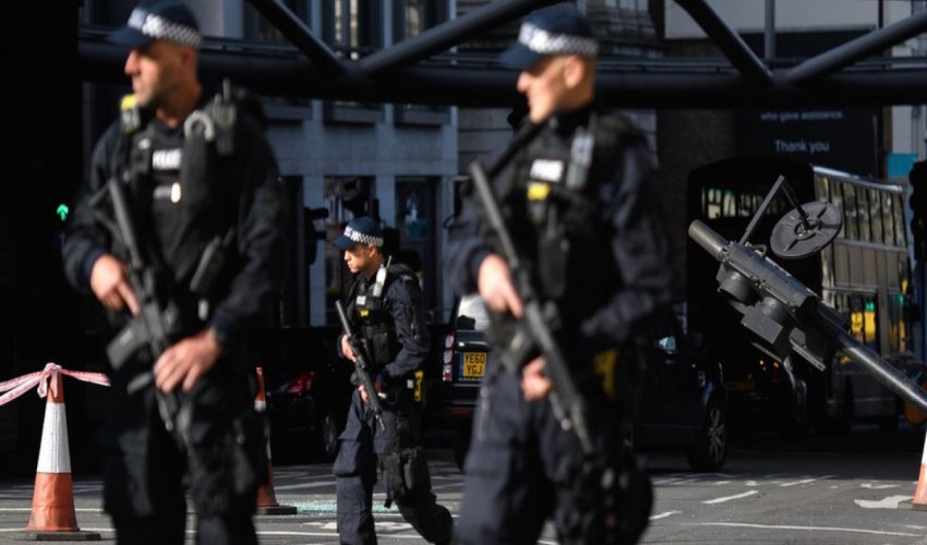 В британской больнице 20-летний парень ранил ломом пять человек