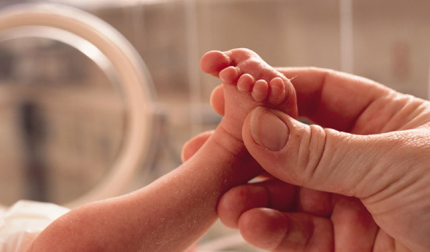 Первый ребенок в новом году в Азербайджане