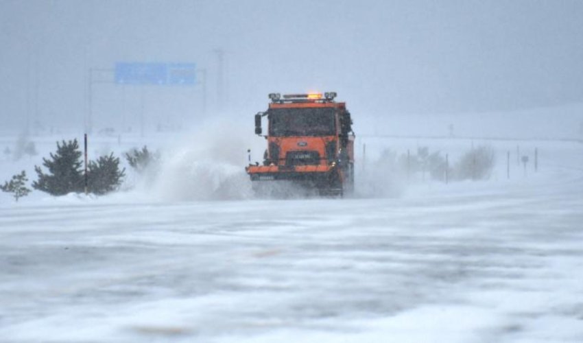 Türkiyənin 31 əyalətində qarlı hava şəraiti ilə bağlı sarı xəbərdarlıq verilib