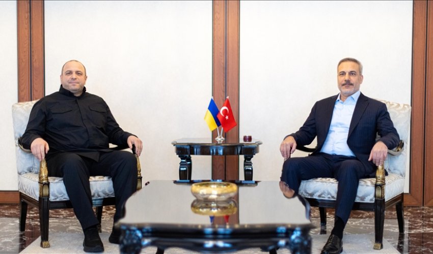 Хакан Фидан в Анкаре провел переговоры с Рустемом Умеровым