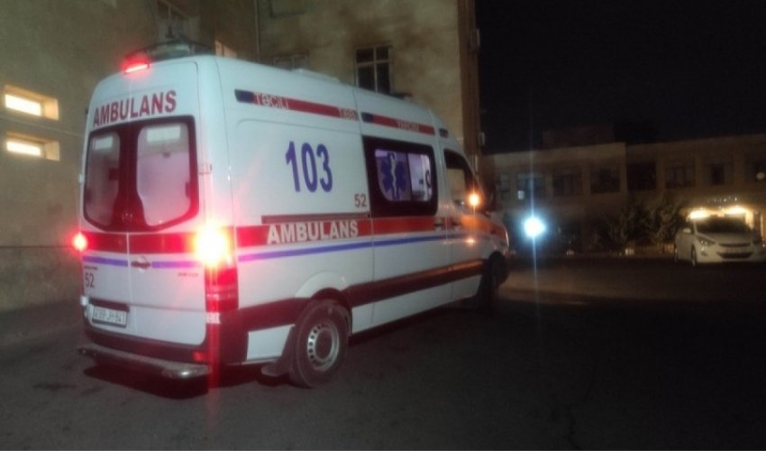 Goranboyda yıxılaraq başı betona dəyən qadın ölüb