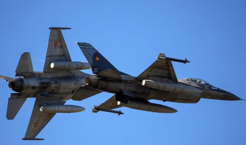 Румыния подняла в воздух два истребителя у границы с Украиной