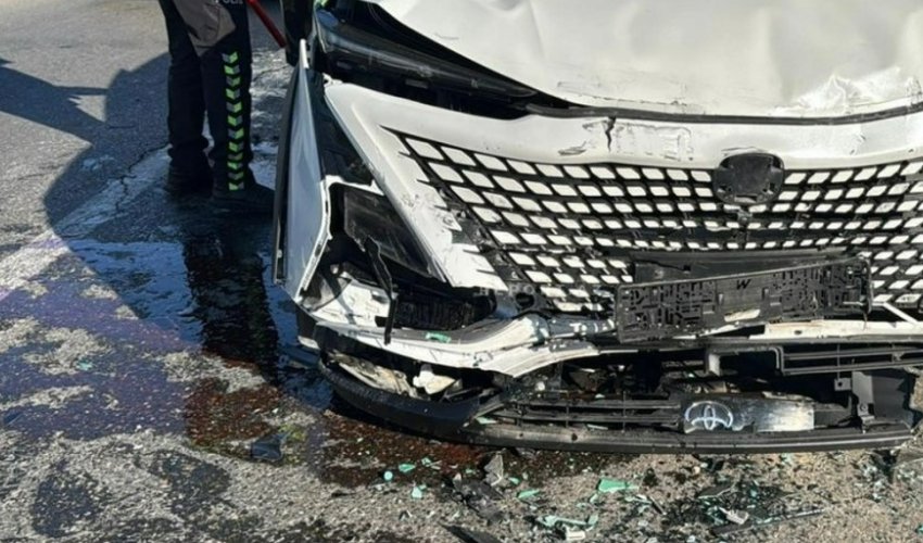 Sumqayıtda zəncirvari qəza: Sülh prospektində altı avtomobil toqquşub