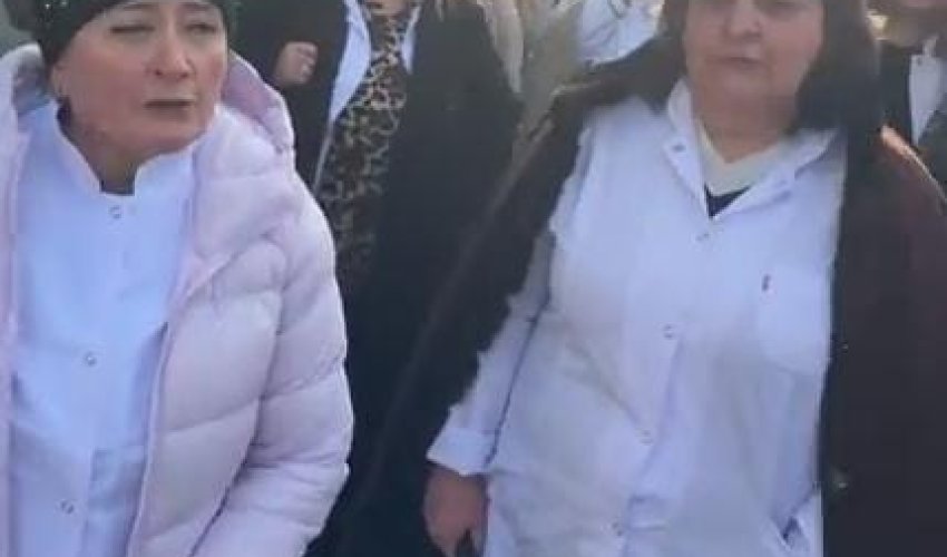 Bakıda 100-ə yaxın həkim TƏBİB tərəfindən ixtisar olunduğuna etiraz edir - <span style=