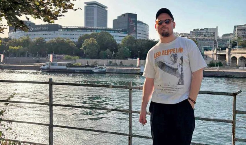 Rusiyalı jurnalist Parisdəki evində ölü tapıldı