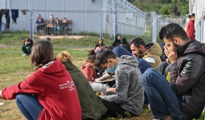 Поток просителей убежища в ЕС падает