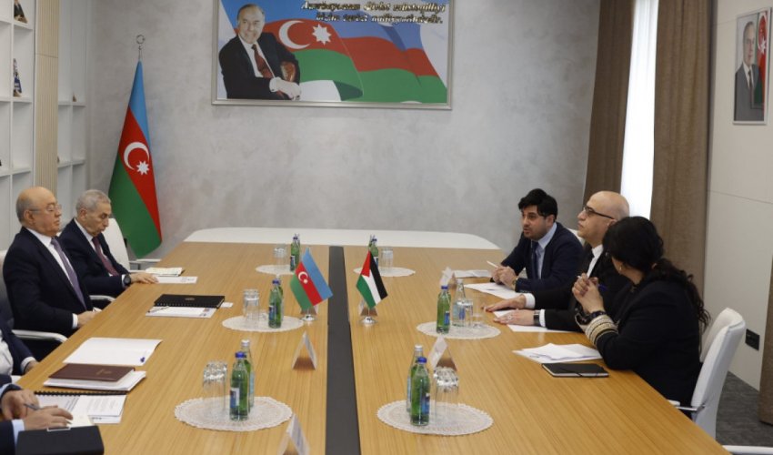 Kəmaləddin Heydərov Fələstin səfiri ilə görüşüb