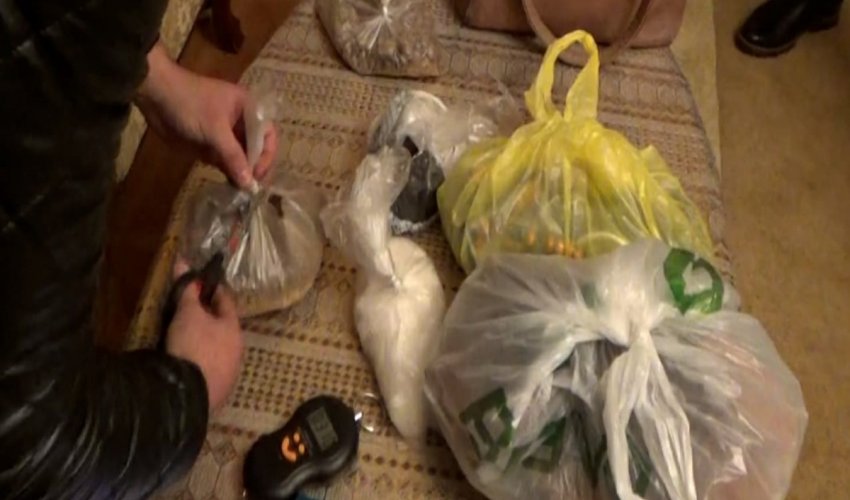 Bakıda iki narkokuryer saxlanılıb