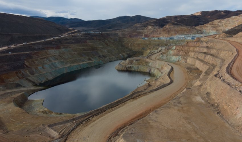 Ильхам Алиев ознакомился с деятельностью горно-перерабатывающего комплекса &laquo;Демирли&raquo;