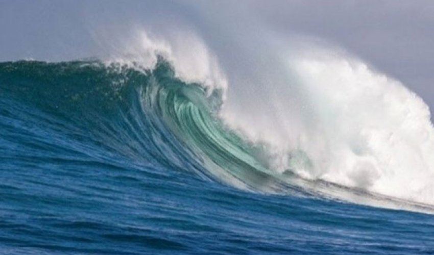 Sabah dənizdə dalğanın hündürlüyü 6.5 metrə çatacaq - <span style=