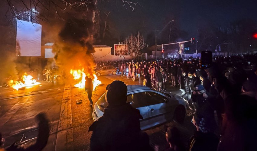 İranda hökumət əleyhinə etirazlarda ölənlərin sayı 3 minə çatıb &ndash; NYT