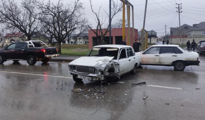 Xaçmazda zəncirvari yol qəzası: bir nəfər xəsarət aldı