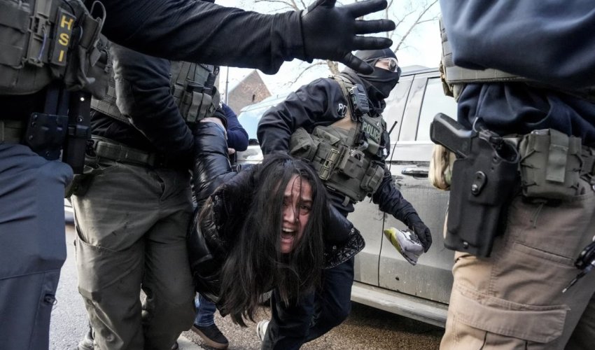 Minneapolis confronts federal forces