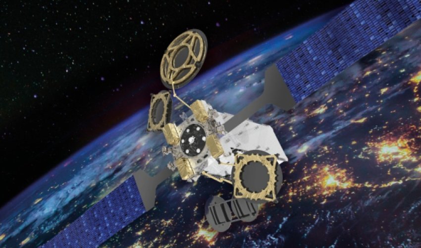 Франция может обеспечить Иран спутниковым интернетом